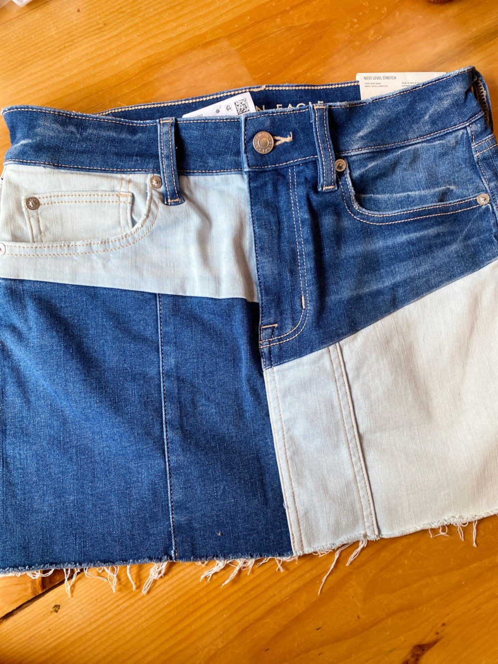 NWT American Eagle Denim Mini Skirt – Size 6
